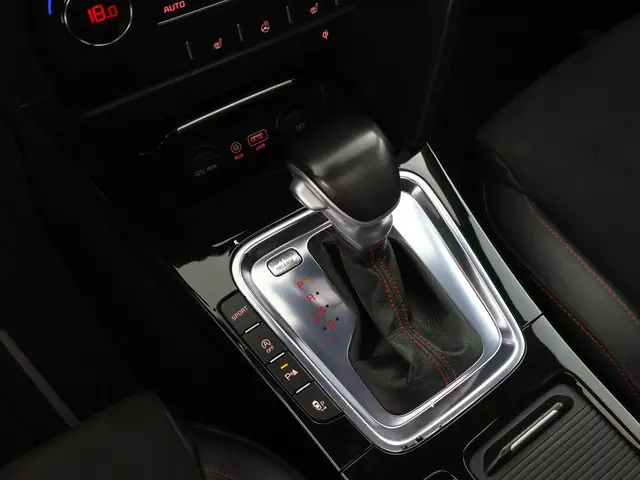 Kia ProCeed 1.6 T-GDI GT 204PK 2019 Benzine 24