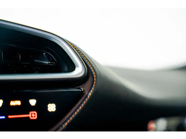 Ferrari 296 GTB 2024 Hybride Benzine 35