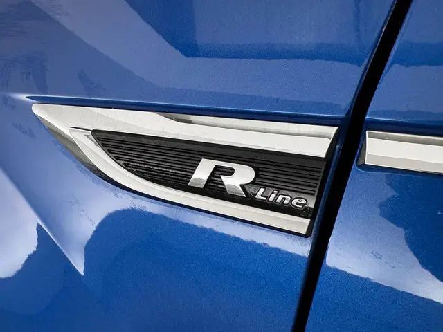 Volkswagen T-Roc 1.5 TSI Sport Business R 2021 Benzine 24