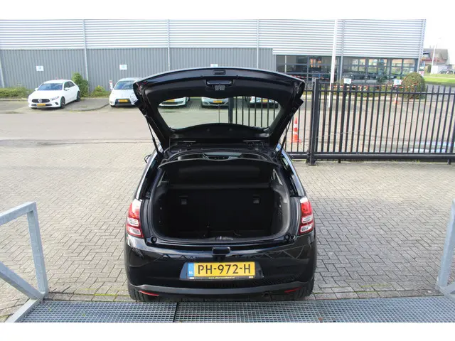 Citroën C3 1.2 PureTech Collection 2016 Benzine 5