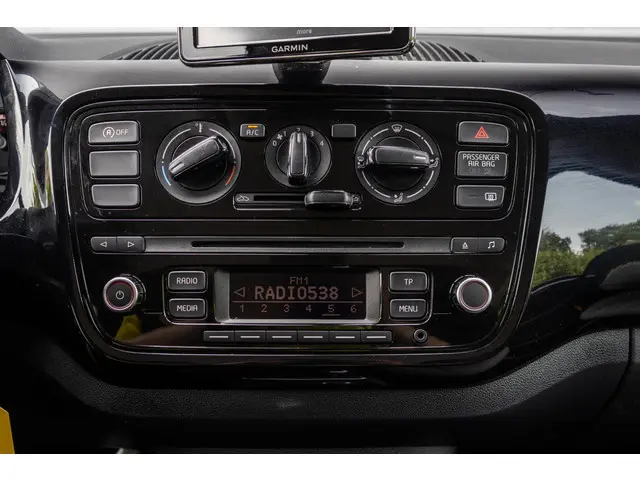 Volkswagen up! 1.0 move up! BlueMotion 2015 Benzine 18