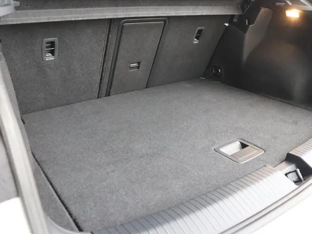Volkswagen T-Roc 1.0 TSI R-Line Business 2023 Benzine 14