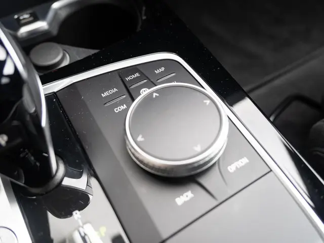 BMW 2 Serie Gran Coupé 220i 2023 Benzine 28
