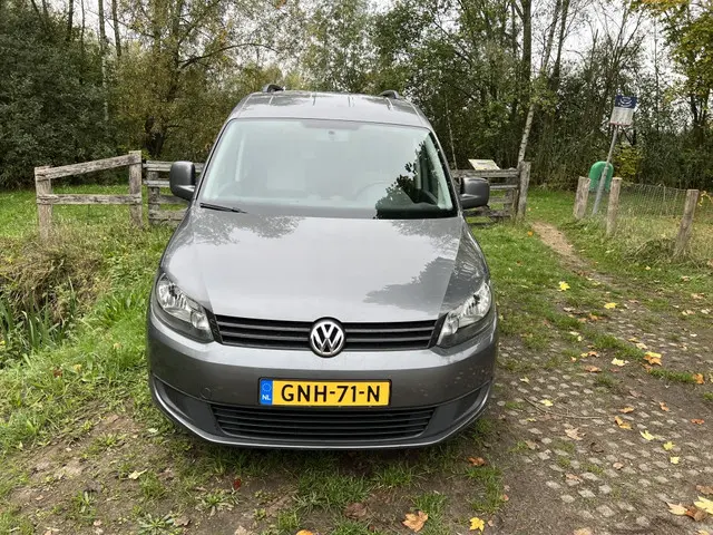 Volkswagen Caddy 2