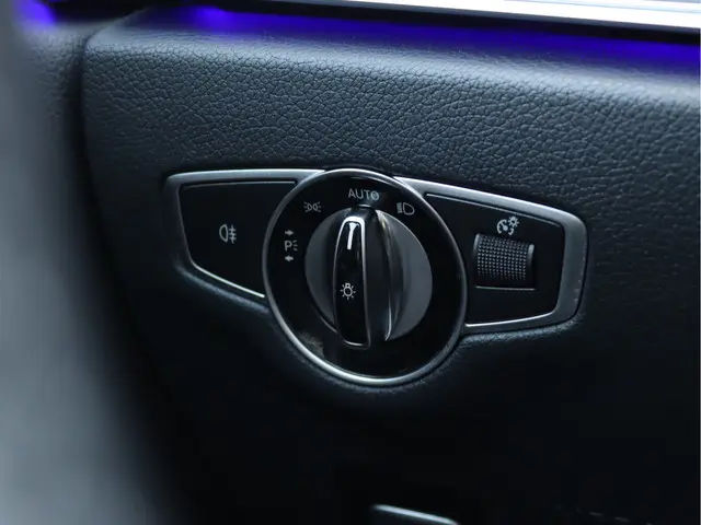 Mercedes-Benz E-Klasse 200 Luxury 2022 Hybride Benzine 38