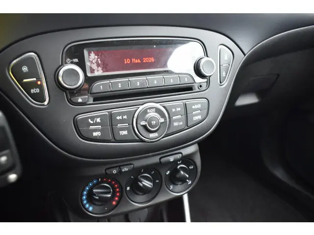 Opel Corsa 1.4 Edition 2017 Benzine 24