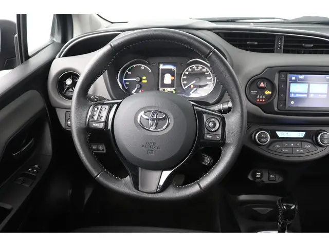 Toyota Yaris 1.5 Hybrid Dynamic 2020 Hybride Benzine 23