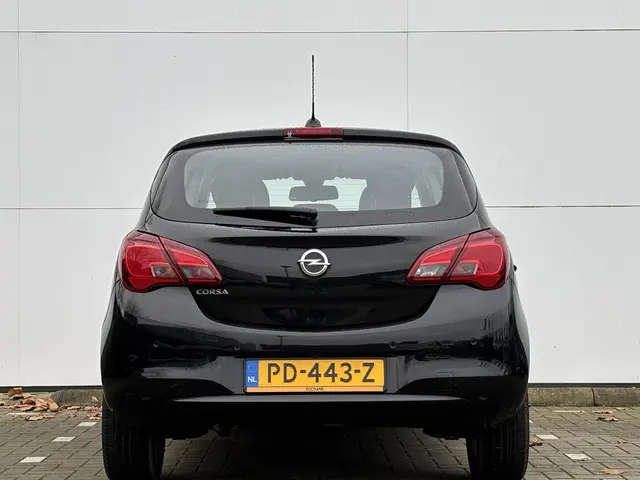 Opel Corsa 1.4 Innovation 2017 Benzine 17