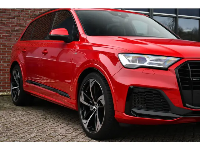 Audi Q7 55 TFSI e quattro S-Line 2021 Hybride Benzine 33