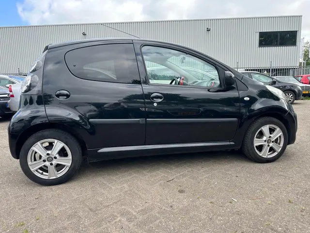 Citroën C1 1.0 Attraction 2014 Benzine 5