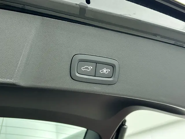 Volvo XC40 Recharge Plus 70 kWh 2022 Elektrisch 24