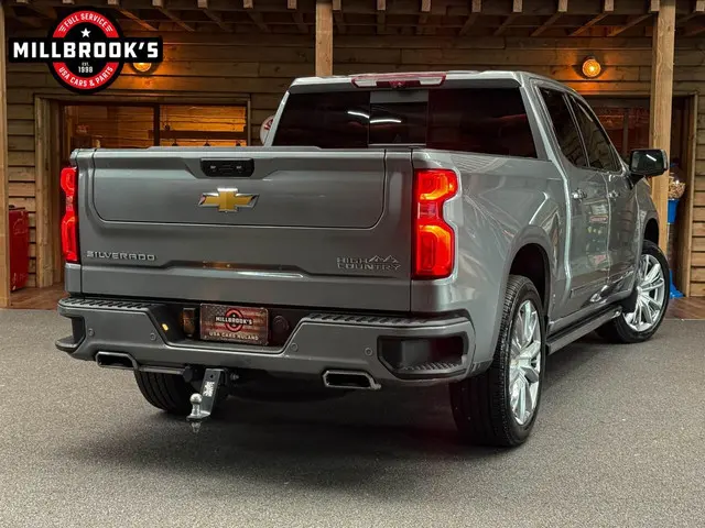 Chevrolet Silverado High Country 2024 LPG/Gas 12