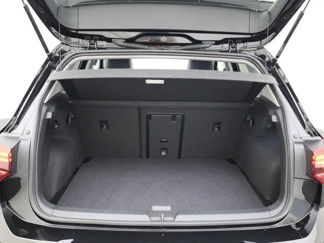 Volkswagen Golf 1.5 TSI 115PK Goal 2024 Benzine 20