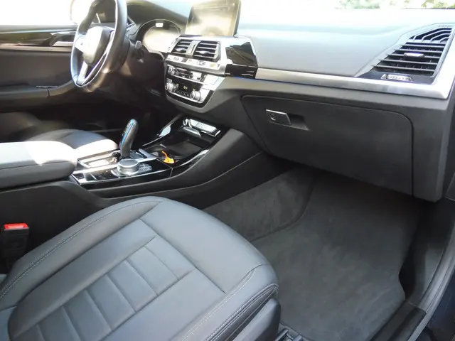 BMW iX3 Executive 80 kWh 2021 Elektrisch 4