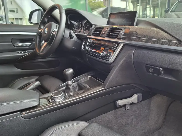 BMW 4 Serie Gran Coupé 435i High Executive 2015 Benzine 6