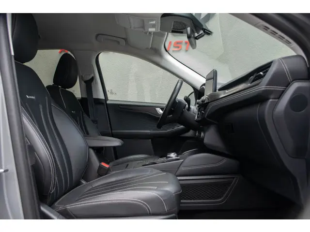 Ford Kuga 2.5 HEV Vignale 2021 Hybride Benzine 6