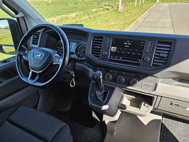 MAN TGE 3.180 2019 Diesel 8