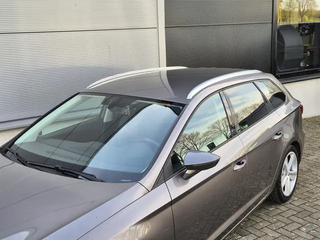 SEAT Leon ST 1.4 EcoTSI FR Connect 2016 Benzine 53