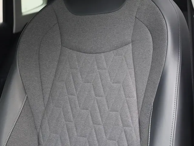 Volkswagen Tiguan 1.5eTSI/130PK Life DSG 2024 Benzine 21