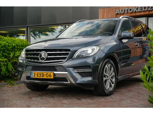 Mercedes-Benz M-Klasse 500 2013 Benzine 13