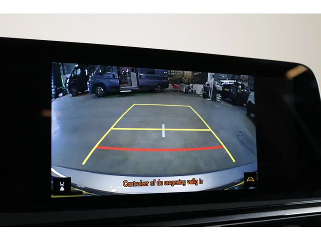 Lexus ES 300h Business Line 2024 Hybride Benzine 17