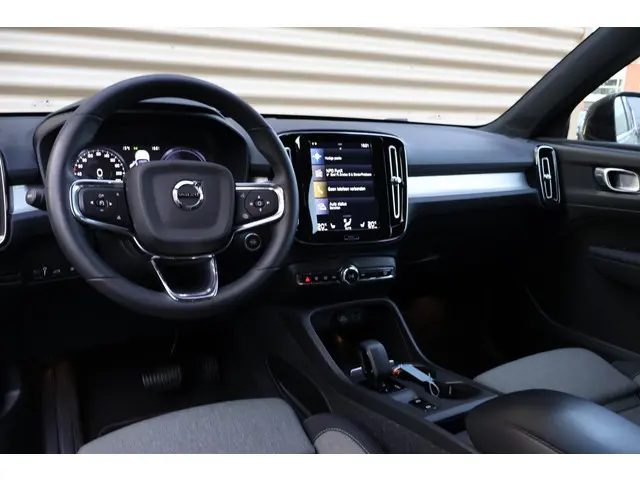 Volvo XC40 T4 Plug-in hybrid Core Bright 2022 Benzine 16