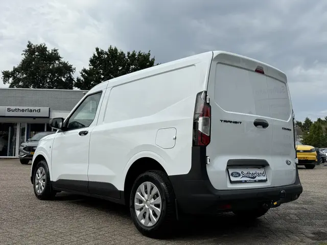 Ford Transit Courier 1.0 EcoBoost Trend 2024 Benzine 6