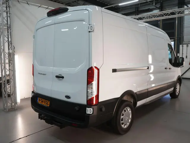 Ford Transit 350 2.0 TDCI L3H2 Trend 2024 Diesel 4