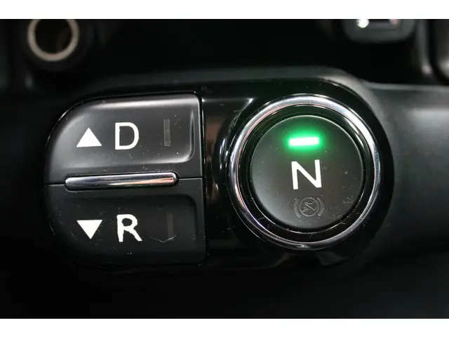 Citroën C4 Cactus 1.2 e-VTi Feel Automaat 2015 Benzine 15