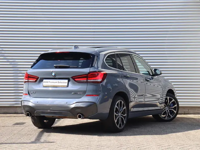 BMW X1 sDrive20i 2020 Benzine 2
