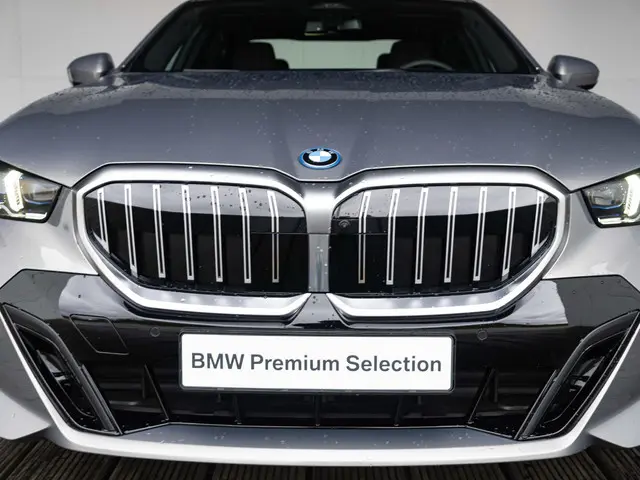 BMW 5 Serie Sedan 530e 2025 Hybride Benzine 37