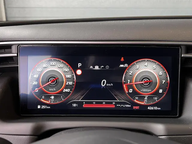 Hyundai Tucson 1.6 T-GDI MHEV N Line 2023 Benzine 9