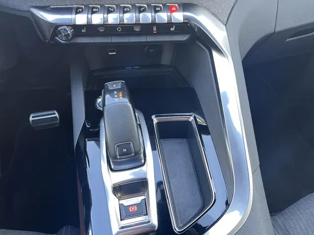 Peugeot 3008 1.6 PureTech GT Line 2020 Benzine 86