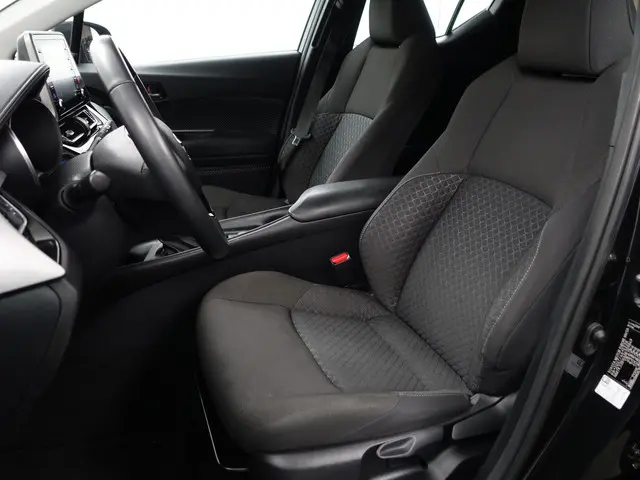 Toyota C-HR 1.8 Hybrid Active Aut- 2023 Hybride Benzine 16