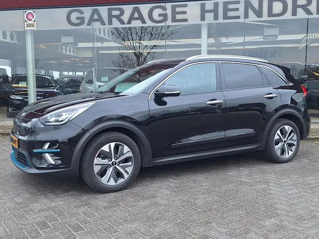 Kia e-Niro ExecutiveLine 64 kWh 2020 Elektrisch 2