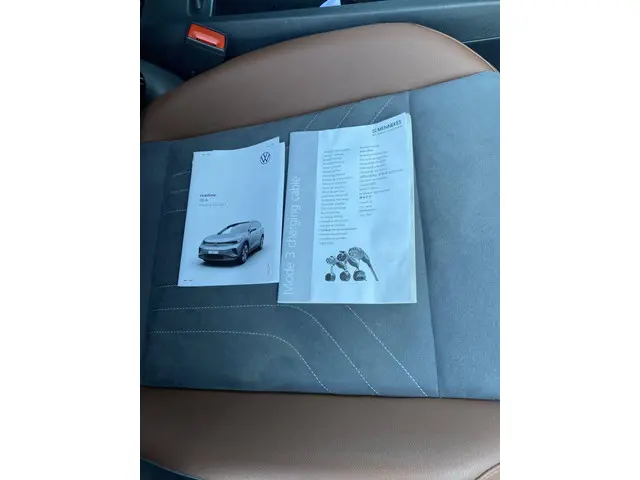 Volkswagen ID.4 First 77 kWh 92% 2020 Elektrisch 33