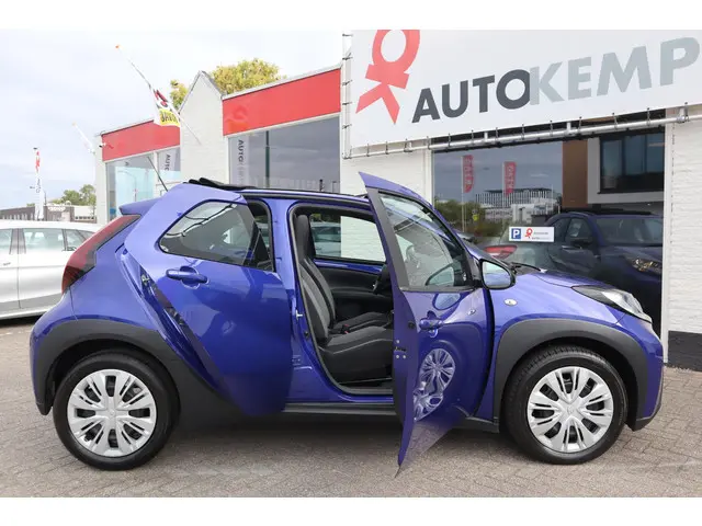 Toyota Aygo X 1.0 VVT-i AIR PLAY AUTOMAAT 2024 Benzine 27