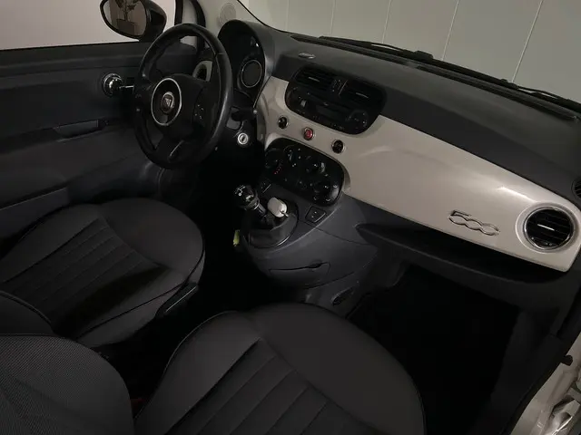 Fiat 500 1.0 TwinAir Lounge Airco, LMV 2013 Benzine 19