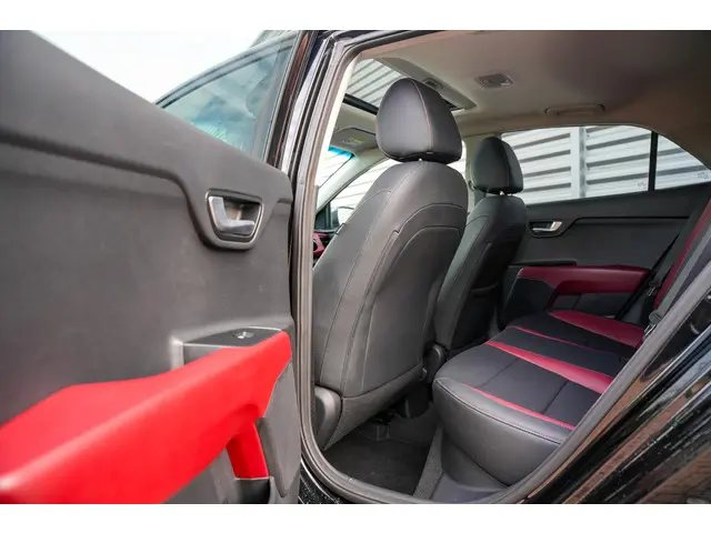 Kia Rio 1.0 TGDI Platinum Edition 2018 Benzine 10