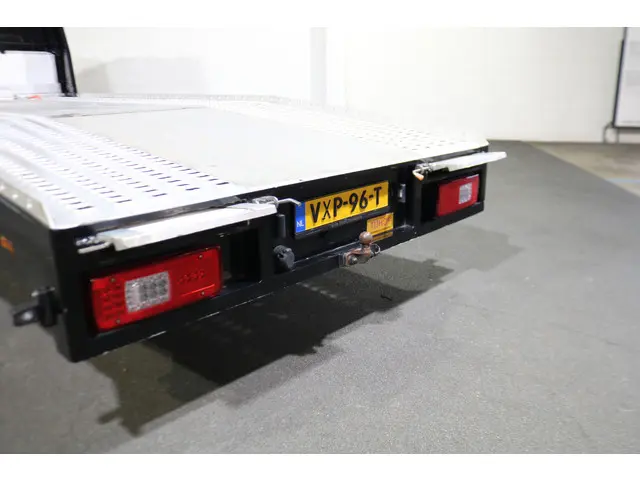 Mercedes-Benz Sprinter 519 CDI Oprijwagen 2023 Diesel 10