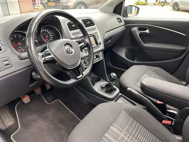 Volkswagen Polo 1.0 Lounge Edition 2015 Benzine 13