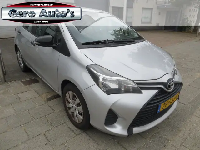 Toyota Yaris 1.3 VVT-i Comfort 5 deurs 2015 Benzine 5