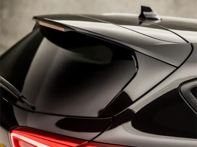 Ford Focus Wagon 1.0 EcoBoost Titanium X 2020 Benzine 32