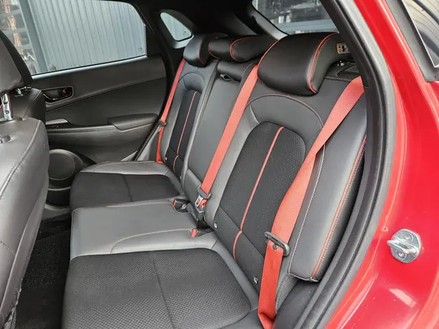 Hyundai Kona 1.6 T-GDI Fashion 2019 Benzine 26