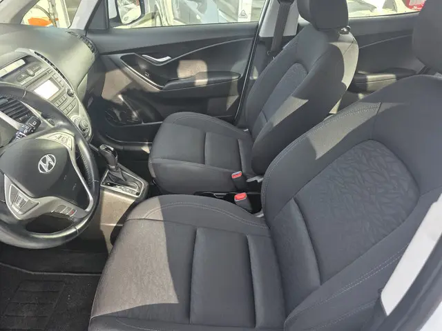 Hyundai ix20 1.6i Go!Automaat,nette auto 2018 Benzine 13