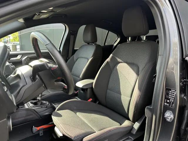 Ford Focus 1.5 EcoBoost ST Line Business 2020 Benzine 9
