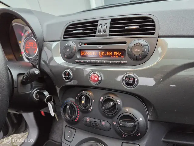 Fiat 500 1.2 Lounge met panodak 2013 Benzine 11