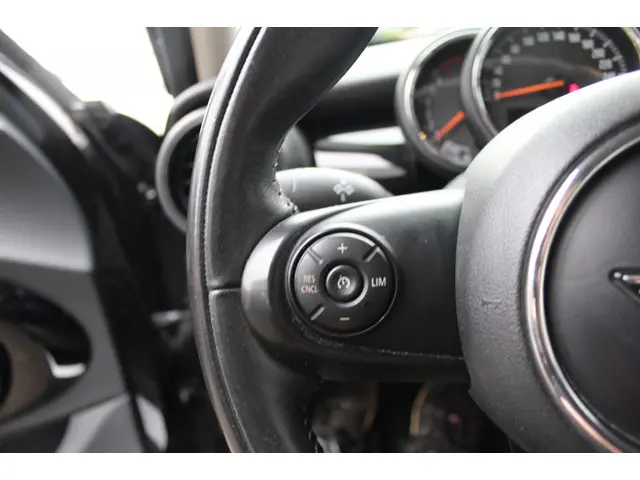 MINI One Mini 1.5 Business Plus Automaat 2019 Benzine 22