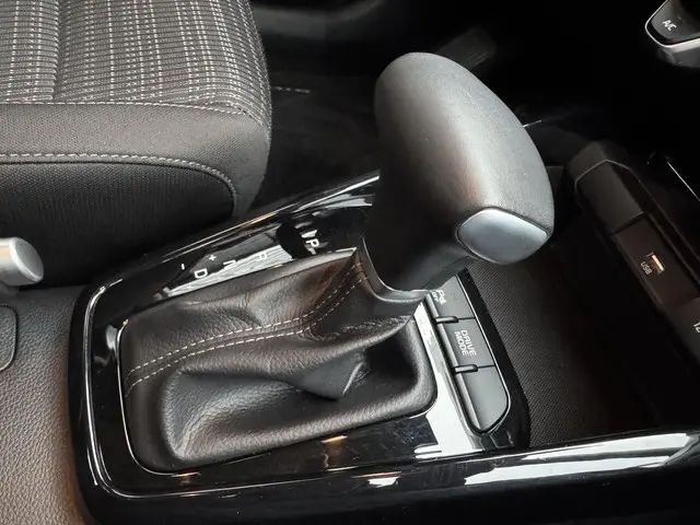 Kia Stonic 1.0 T-GDi MHEV DynamicLine 2023 Benzine 17