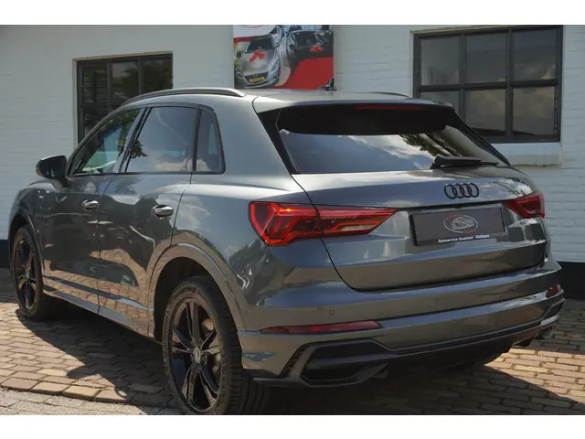 Audi Q3 45 TFSI e S edition 2021 Hybride Benzine 6
